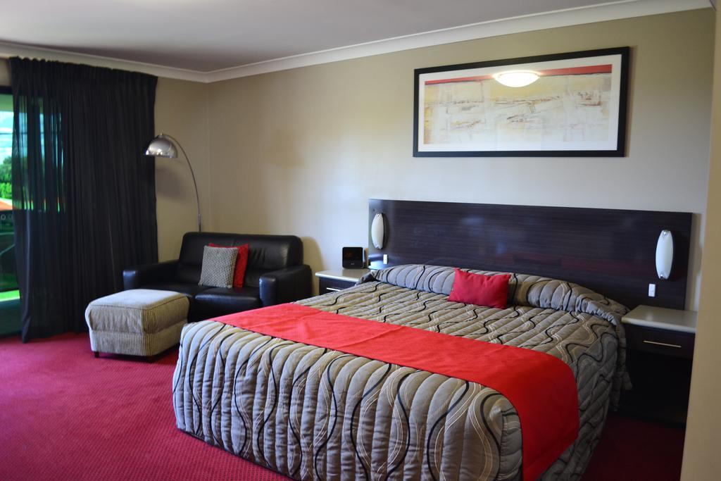 Cattlemans Country Motor Inn & Serviced Apartments Даббо Экстерьер фото