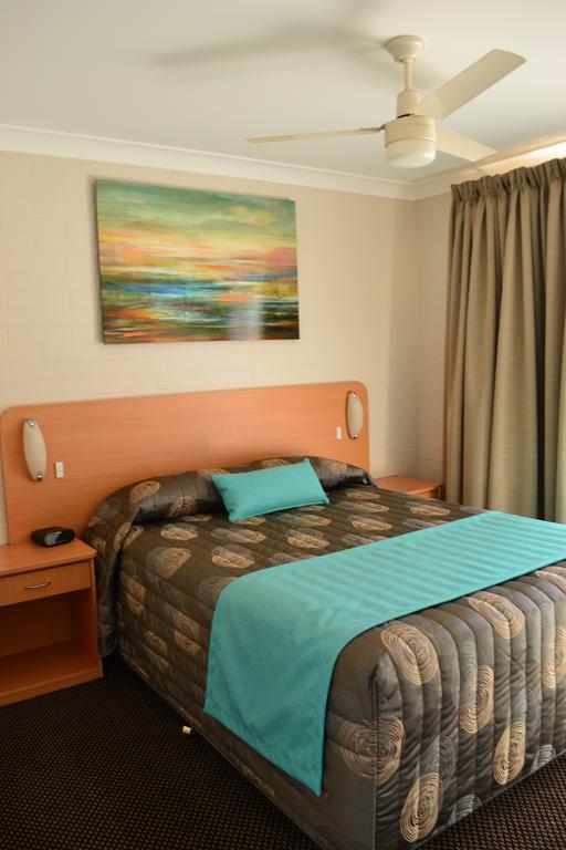 Cattlemans Country Motor Inn & Serviced Apartments Даббо Экстерьер фото
