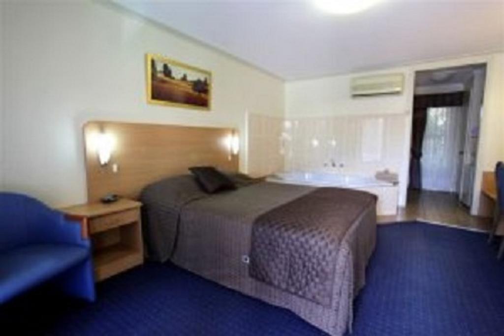 Cattlemans Country Motor Inn & Serviced Apartments Даббо Номер фото