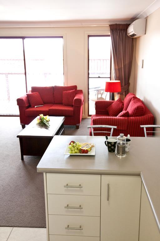 Cattlemans Country Motor Inn & Serviced Apartments Даббо Экстерьер фото